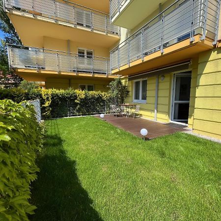 Apartament Z Garazem I Ogrodem Колобжег Экстерьер фото