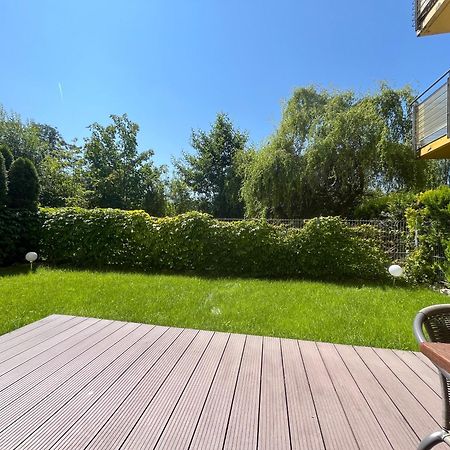 Apartament Z Garazem I Ogrodem Колобжег Экстерьер фото