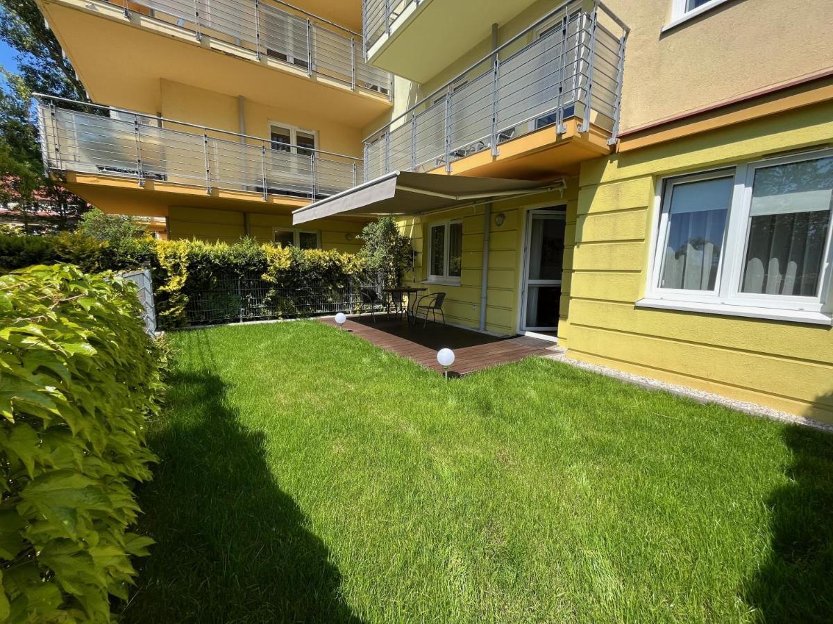 Apartament Z Garazem I Ogrodem Колобжег Экстерьер фото