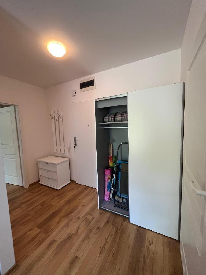 Apartament Z Garazem I Ogrodem Колобжег Экстерьер фото
